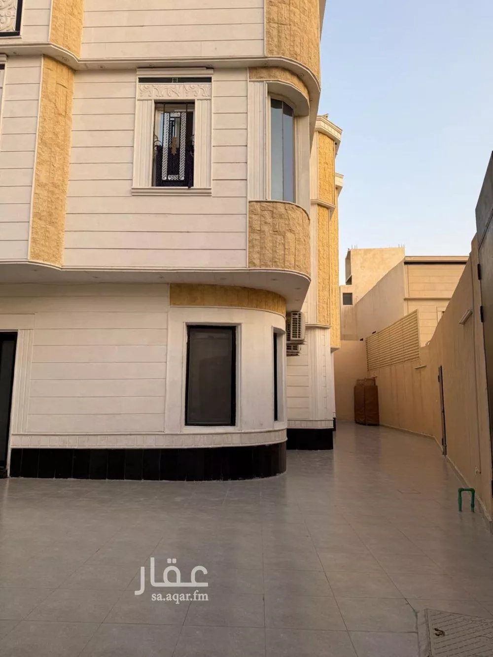 فيلا 15 غرف في الرمال 17