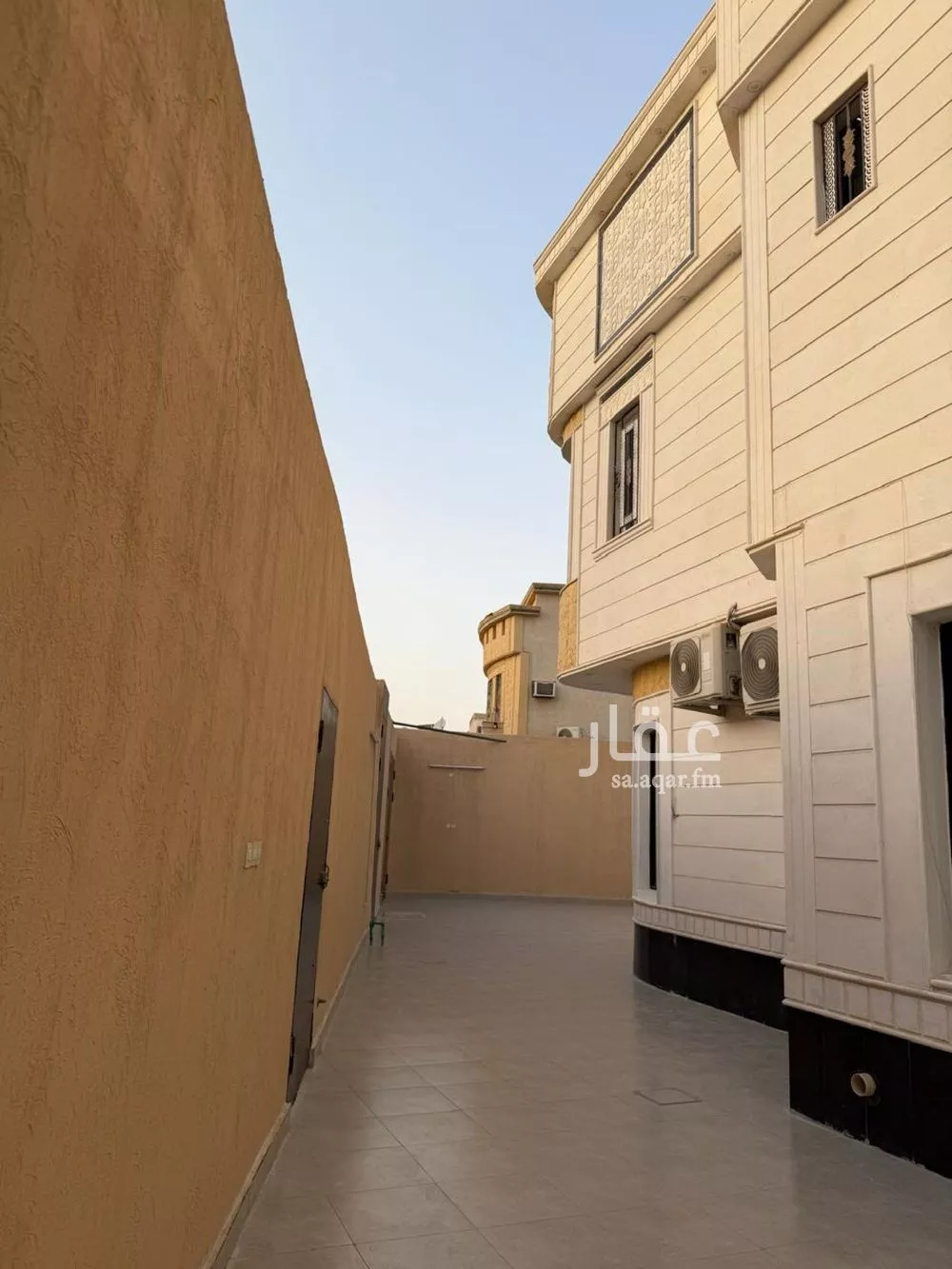 فيلا 15 غرف في الرمال 18