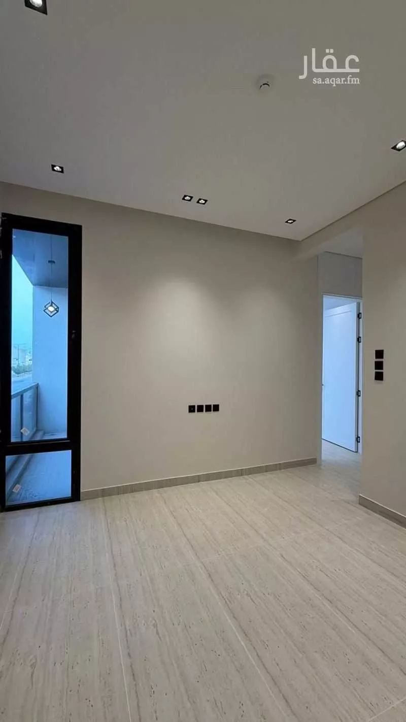 شقة 4 غرف في عكاظ 2