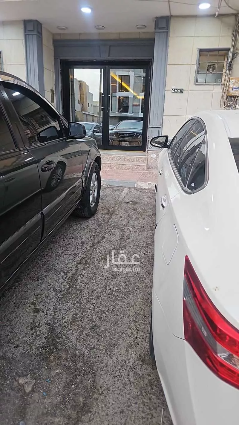 شقة 1 غرف في الملقا 10