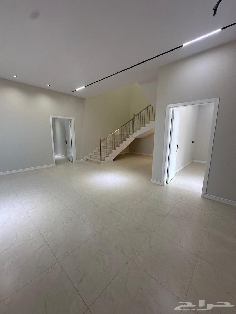 فيلا 5 غرف في الخالدية 3