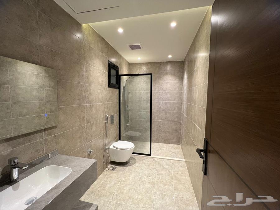 شقة  في الشوقية 5