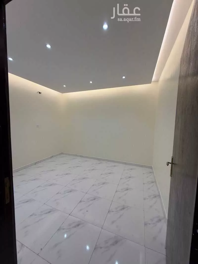 3 bedroom apartment in Al Rimal 7