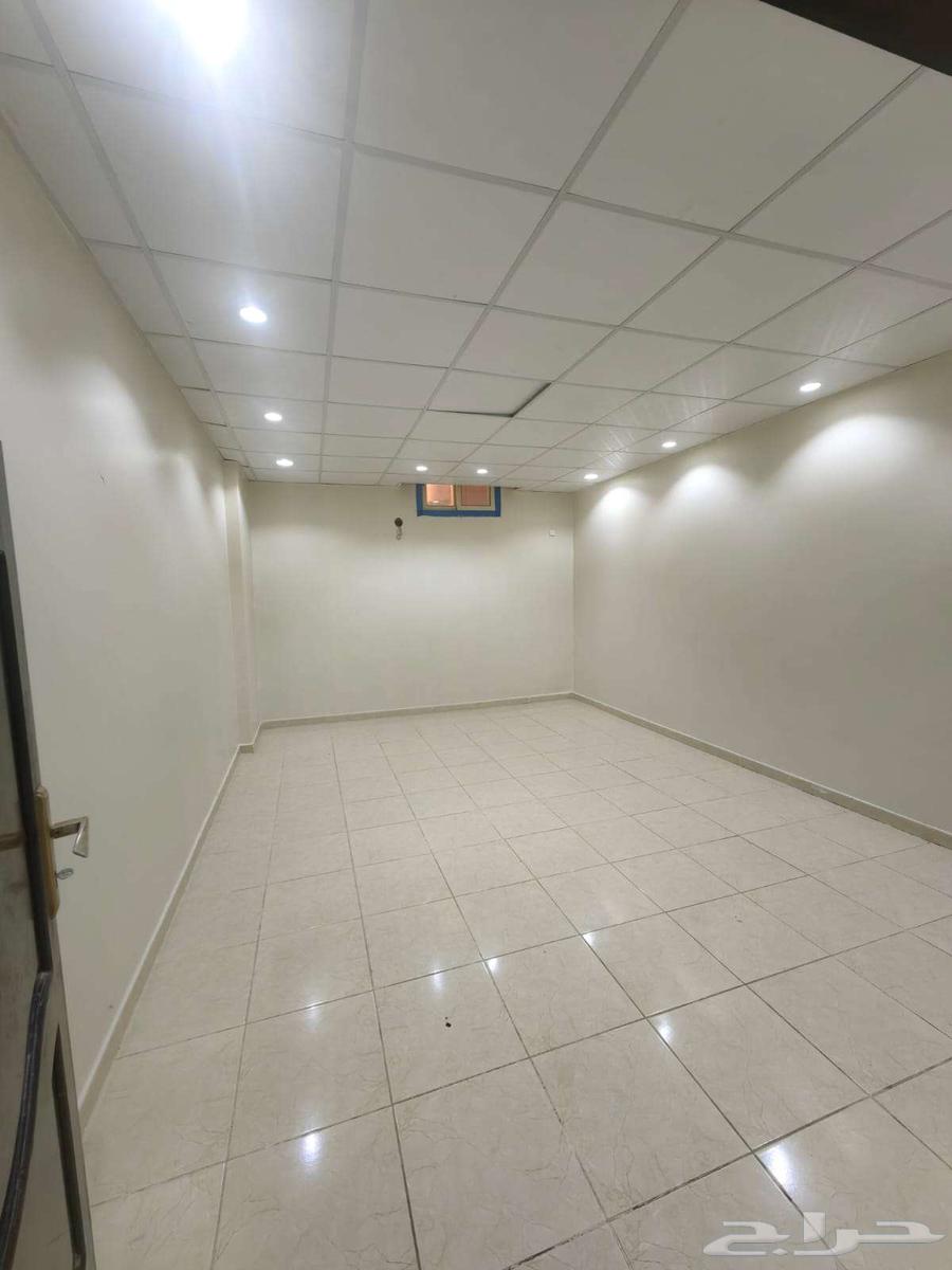 شقة 5 غرف في المدينة الصناعية 1