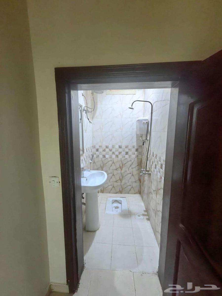 شقة 5 غرف في المدينة الصناعية 2