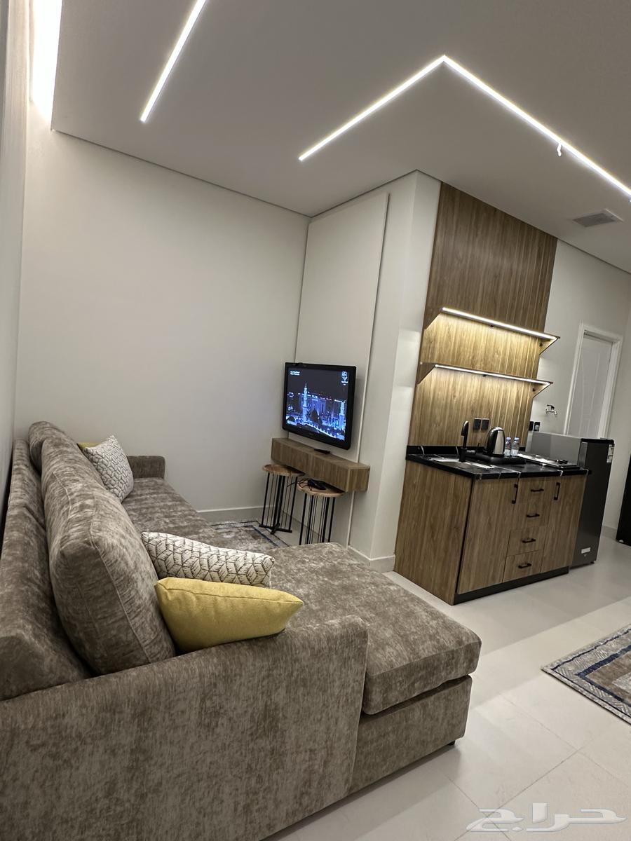 شقة  في الملك فهد 5