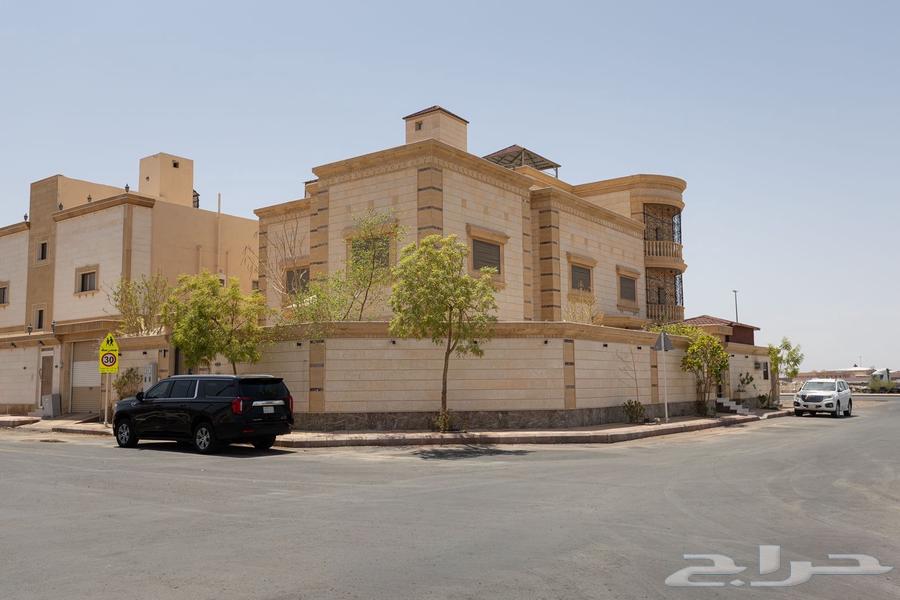 فيلا 12 غرف في العاقول 2