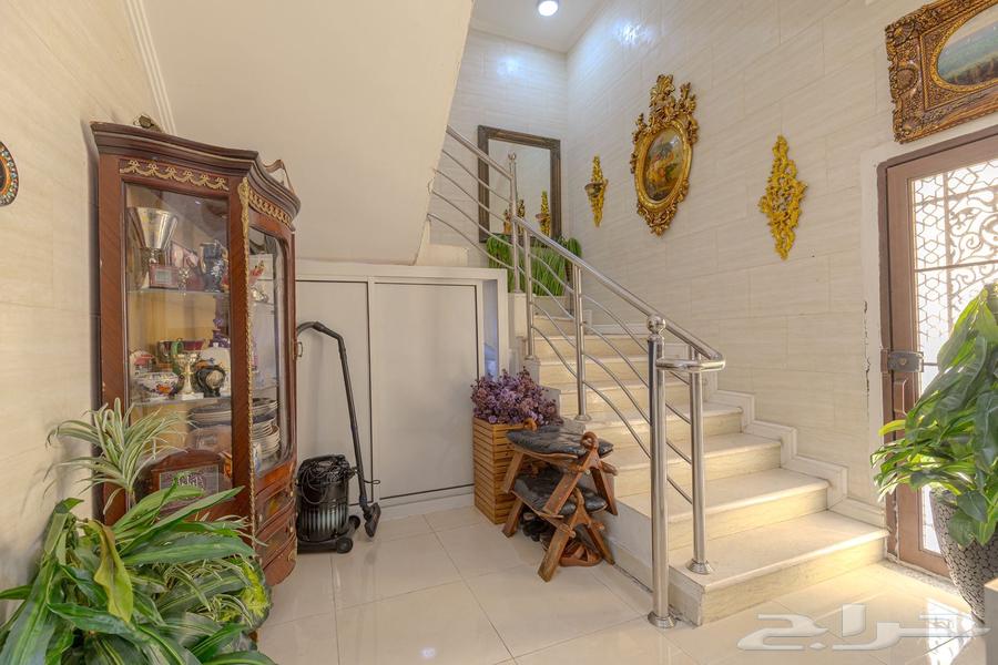 فيلا 12 غرف في العاقول 5