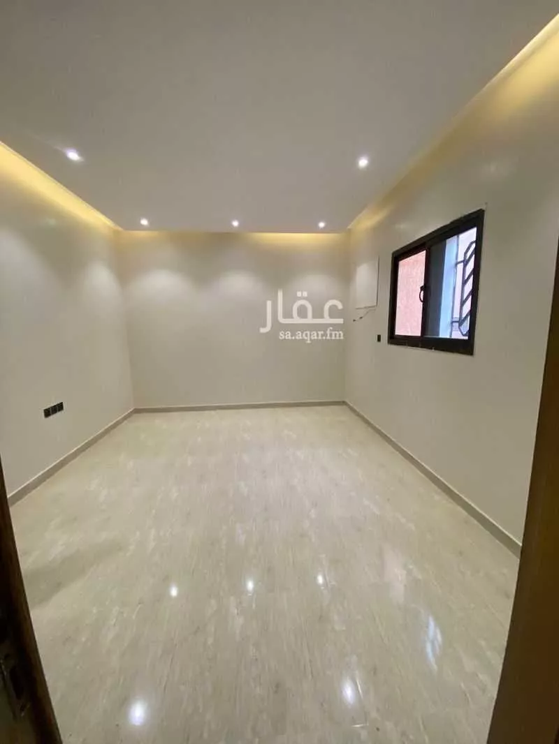 17 bedroom building in Al Zahrah, Riyadh 11