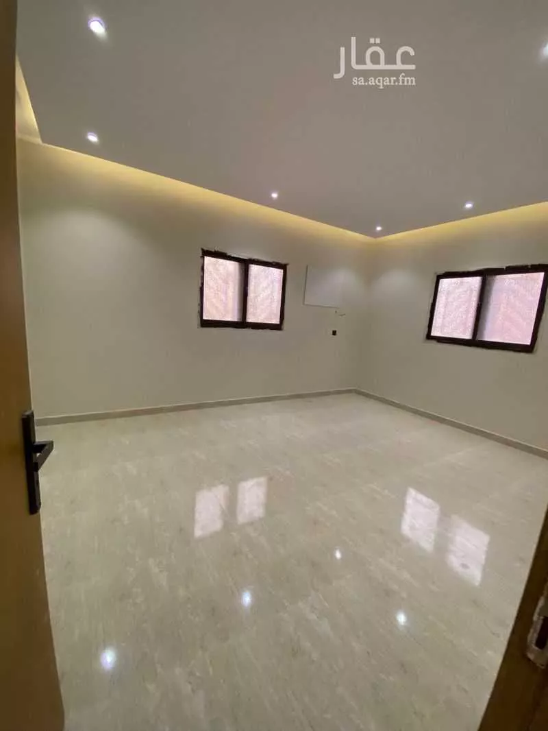 17 bedroom building in Al Zahrah, Riyadh 14