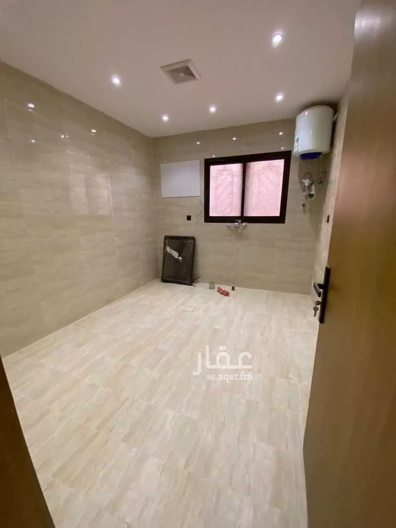 17 bedroom building in Al Zahrah, Riyadh 15
