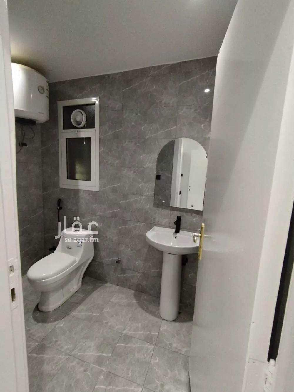 1 bedroom floor in Al Aqiq 5