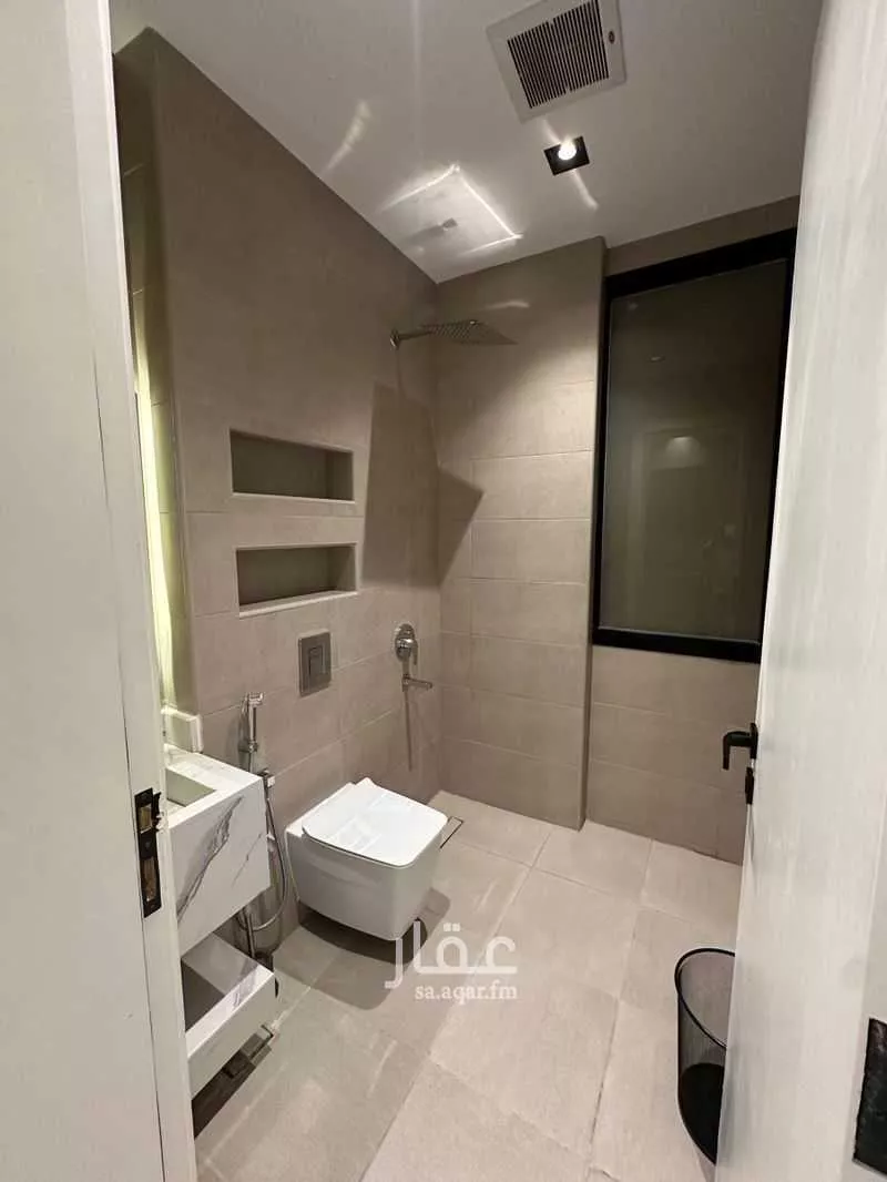 1 bedroom apartment in Granada 8