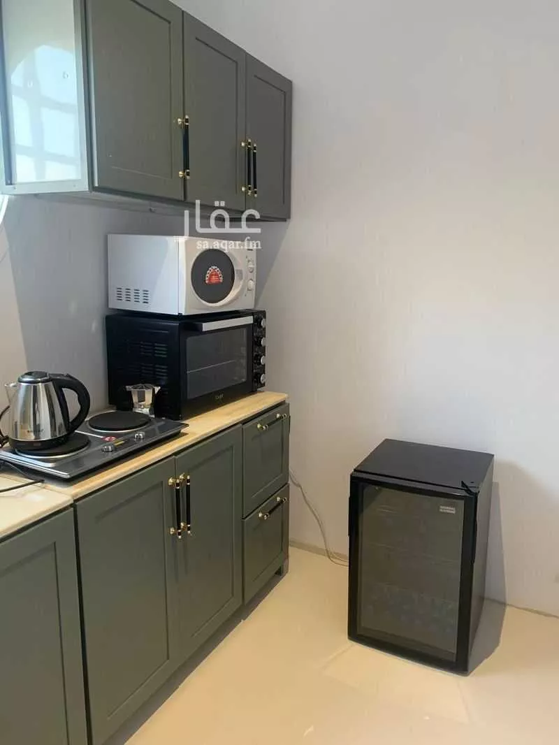 3 bedroom floor in Al Rabie 3