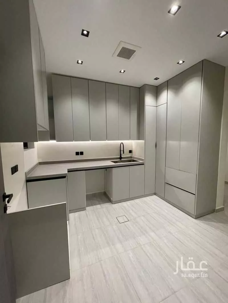 4 bedroom apartment in Al Salam, Riyadh 7