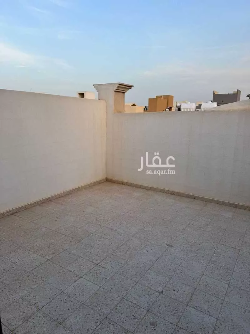 2 bedroom floor in Al Qairawan 6
