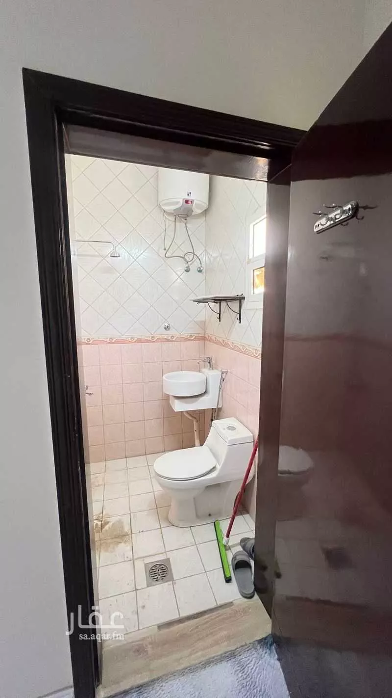 4 bedroom apartment in Al Malqa 9