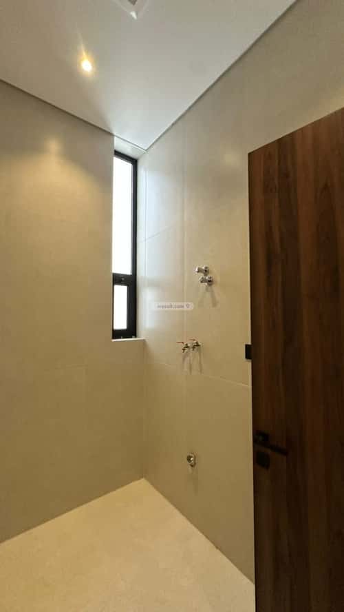 فيلا 5 غرف في السيف 3