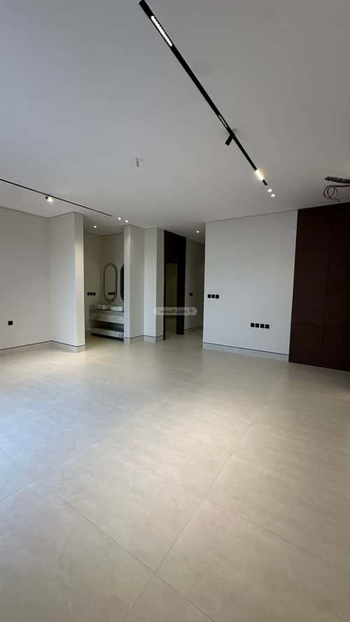 فيلا 5 غرف في السيف 4