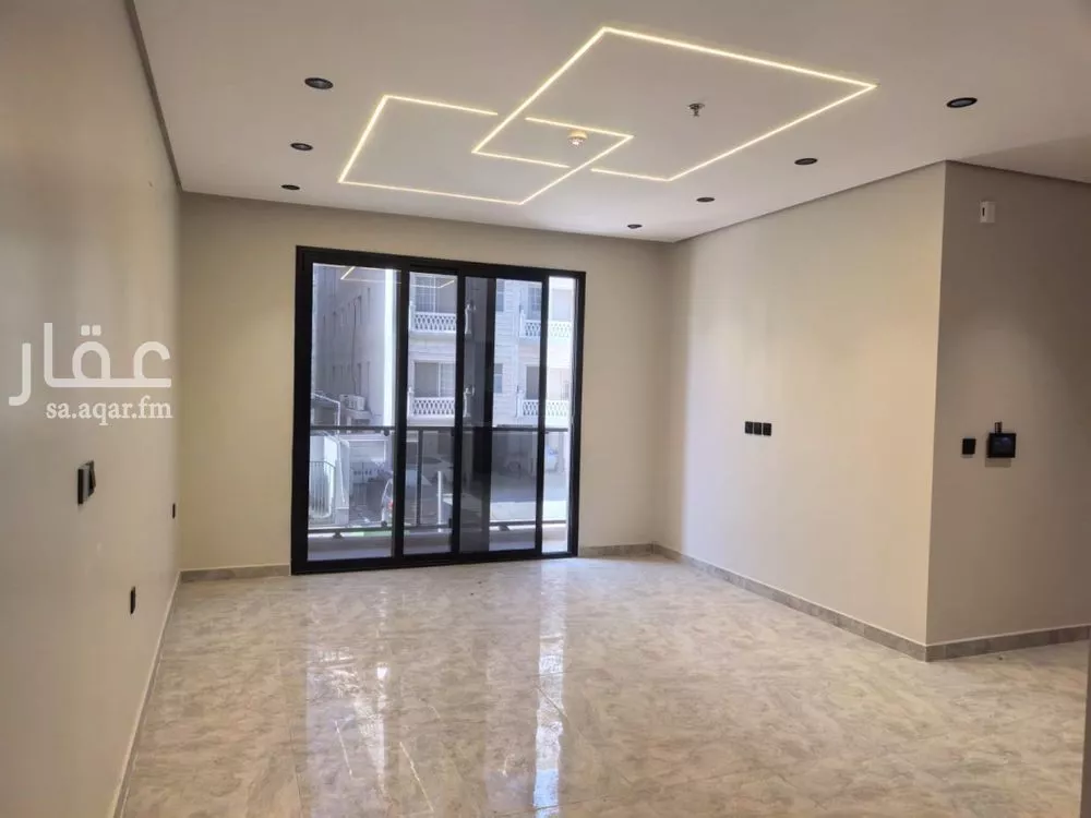 3 bedroom apartment in Al Hamra 5