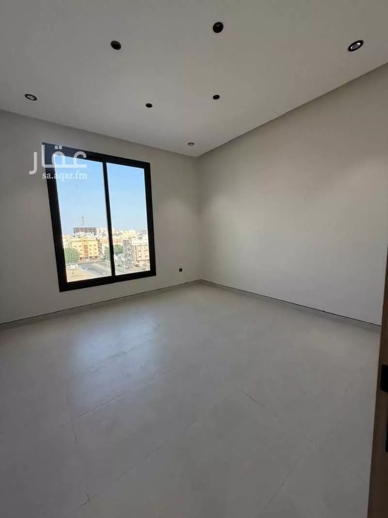 6 bedroom apartment in Al Rabwa 12
