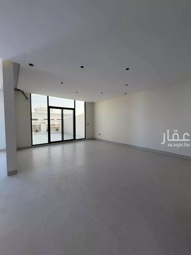 6 bedroom apartment in Al Rabwa 8