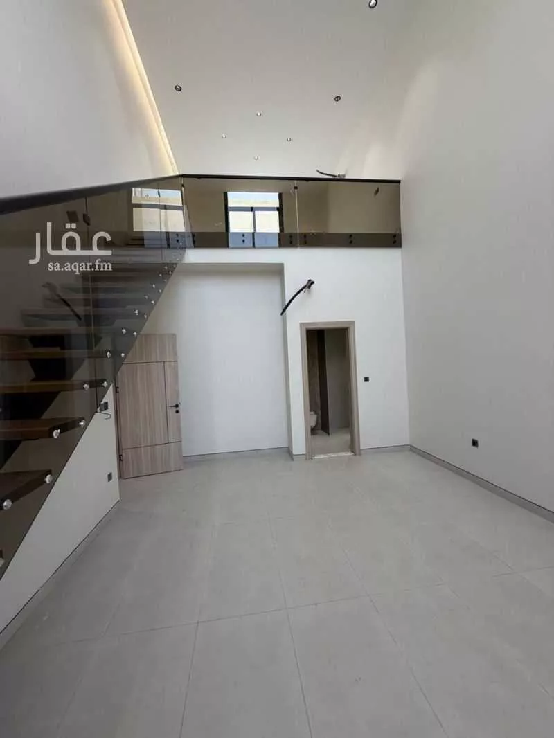6 bedroom apartment in Al Rabwa 10