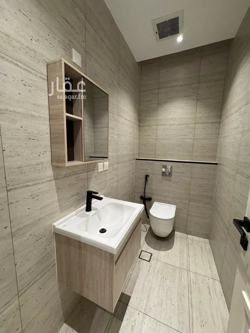 شقة 3 غرف في النرجس 4