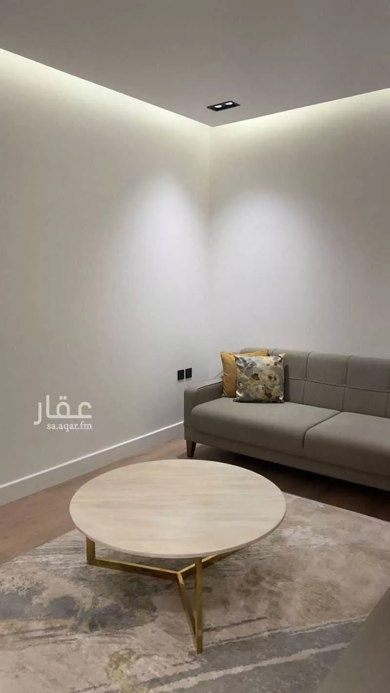 3 bedroom floor in Al Olaya 7