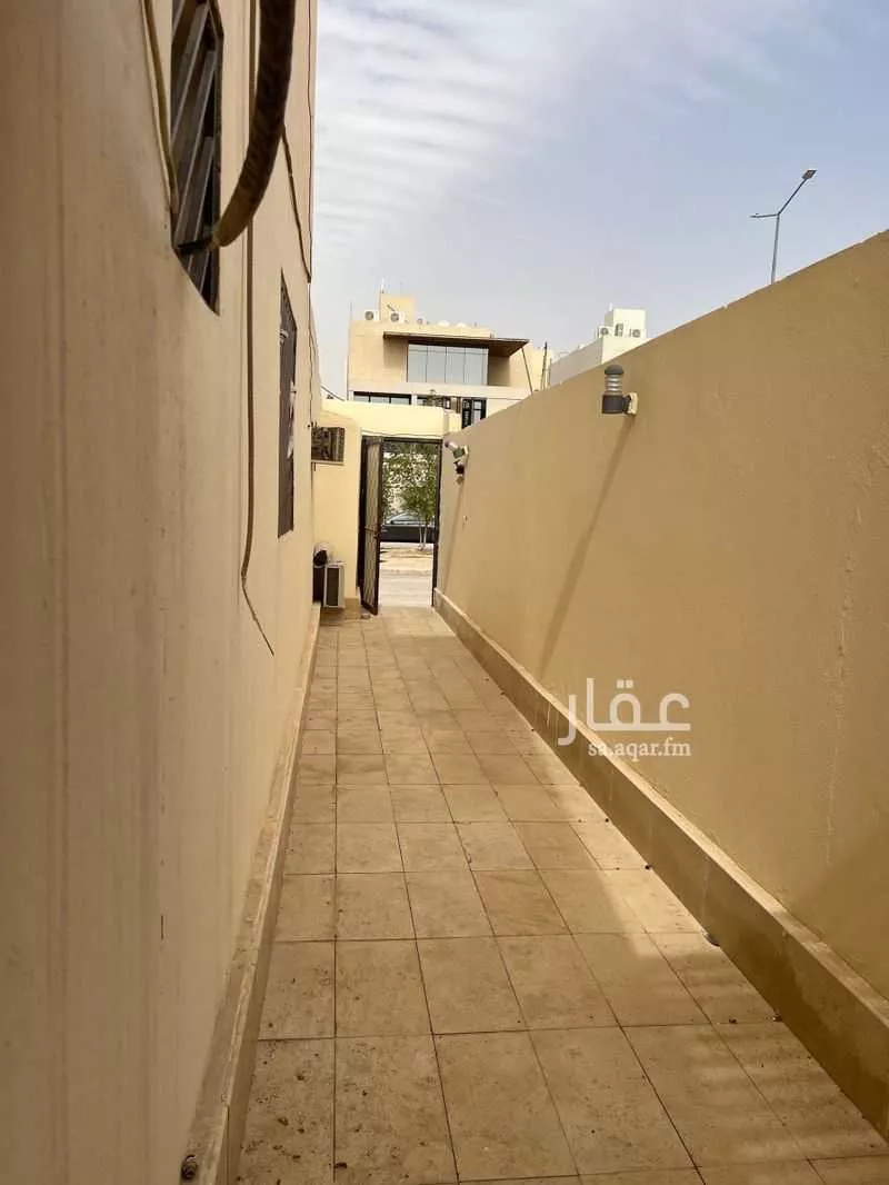 دور 4 غرف في الملقا 1