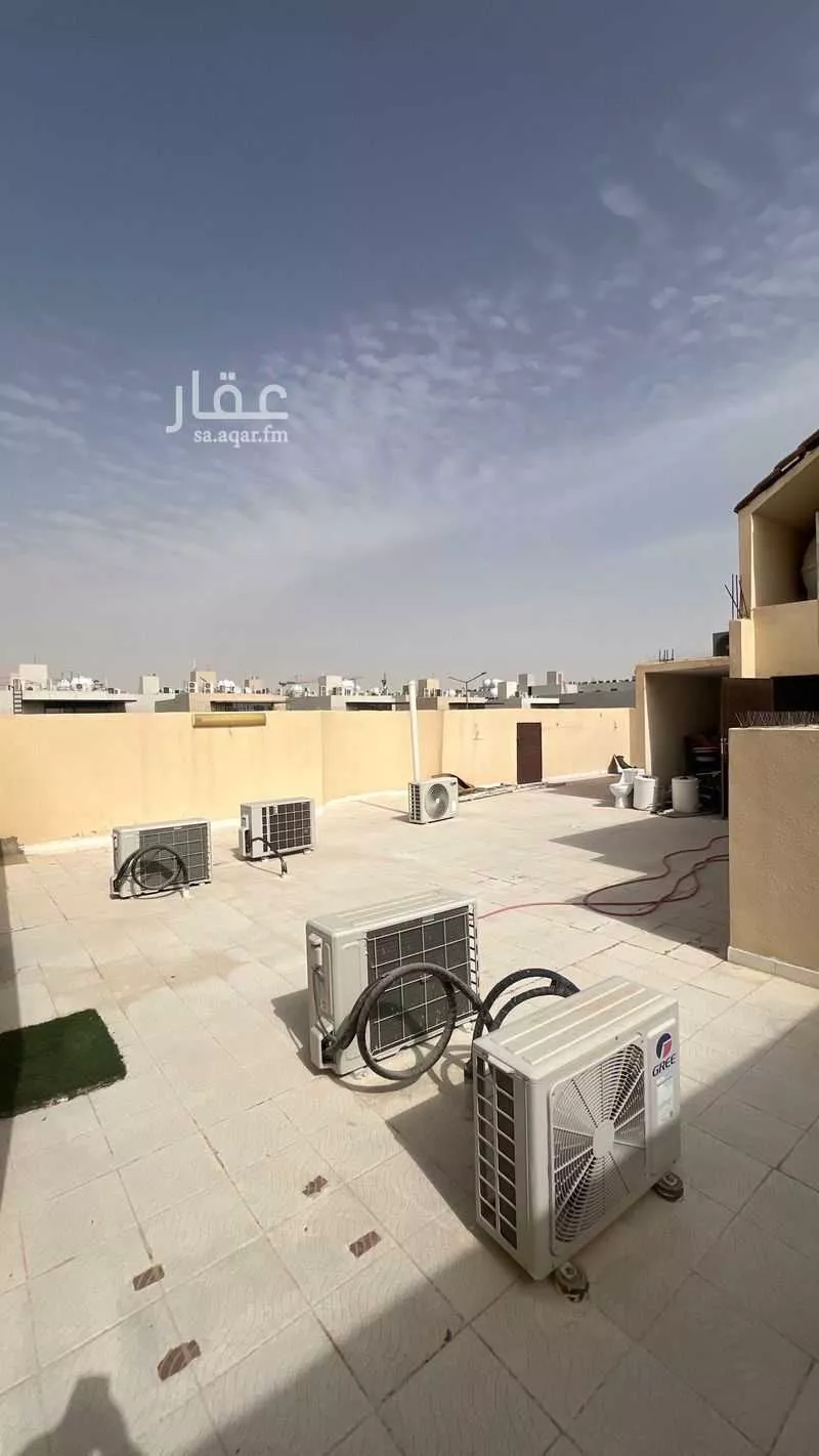 4 bedroom floor in Al Malqa 11