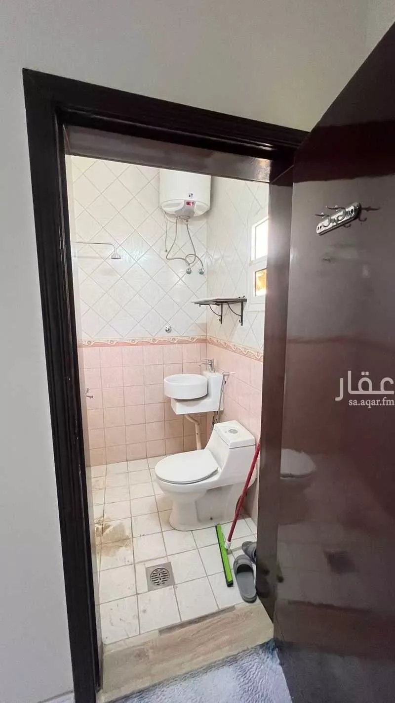 4 bedroom floor in Al Malqa 9