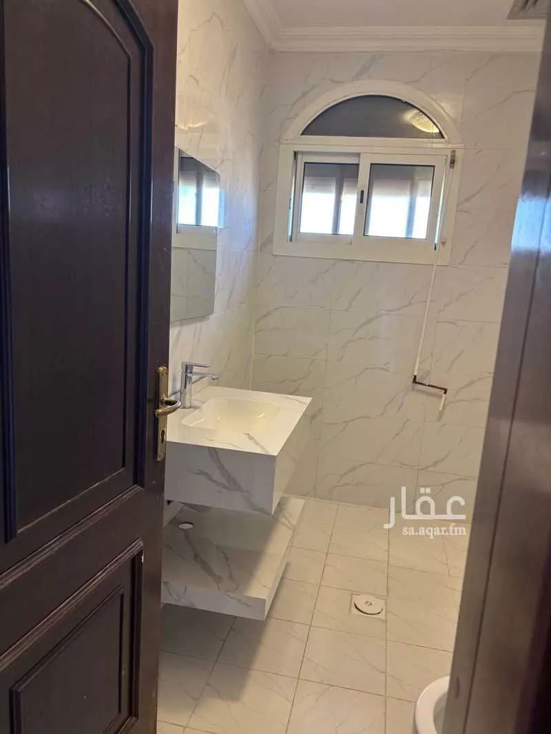 5 bedroom villa in Az Zomorod 3
