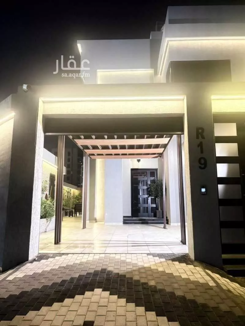 فيلا 9 غرف في السيف 14