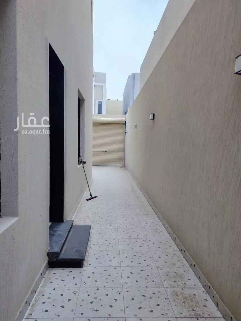 دور 5 غرف في السعادة 7