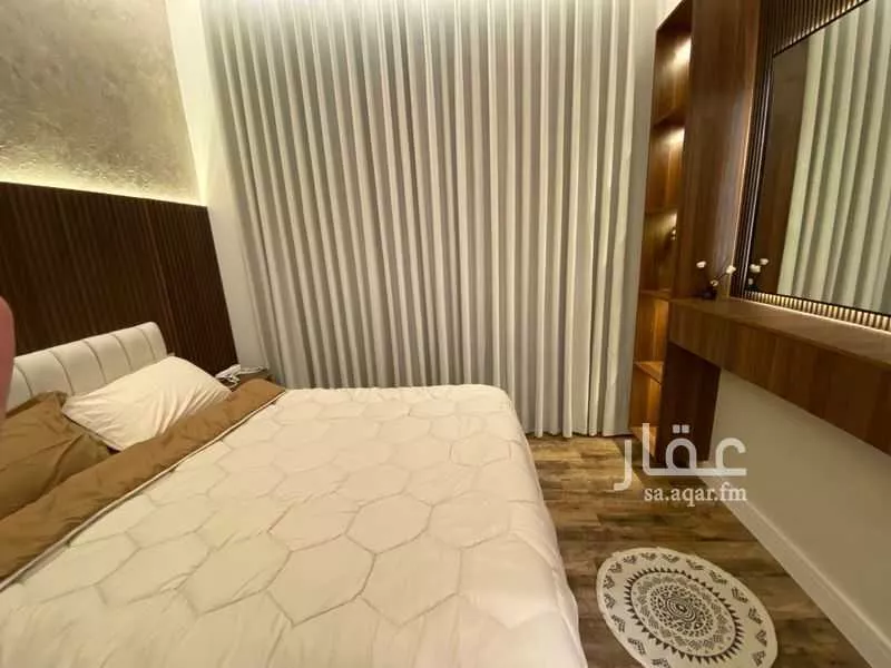 شقة 3 غرف في الملقا 8