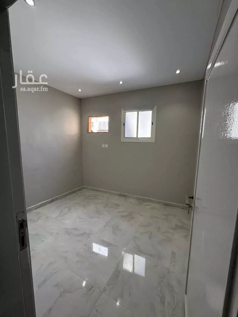 عمارة 143 م² في منفوحة 4