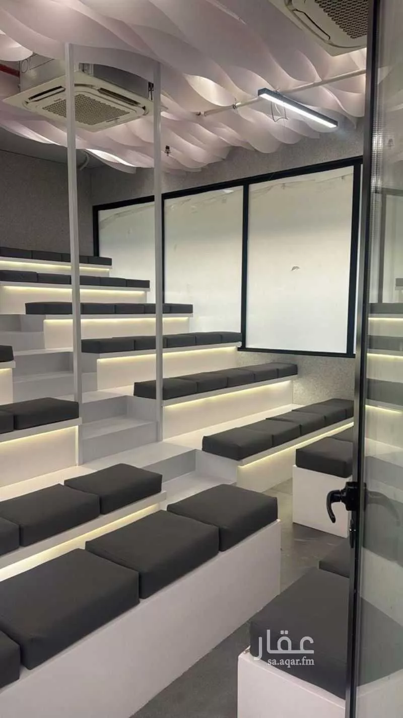 مكتب 5000 م² في الدريهمية 4