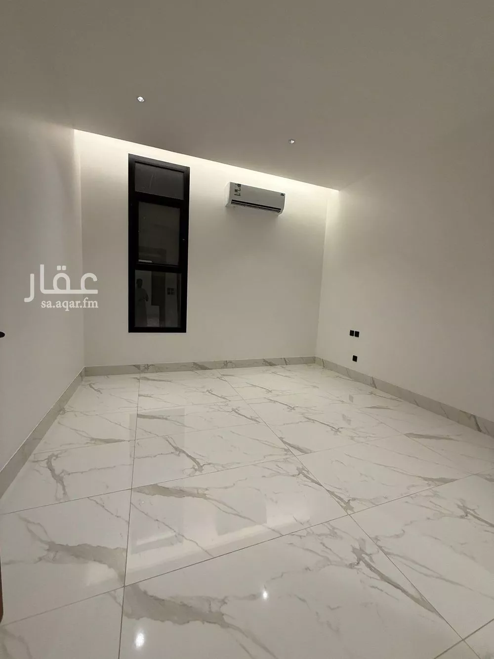 دور 5 غرف في العارض 8