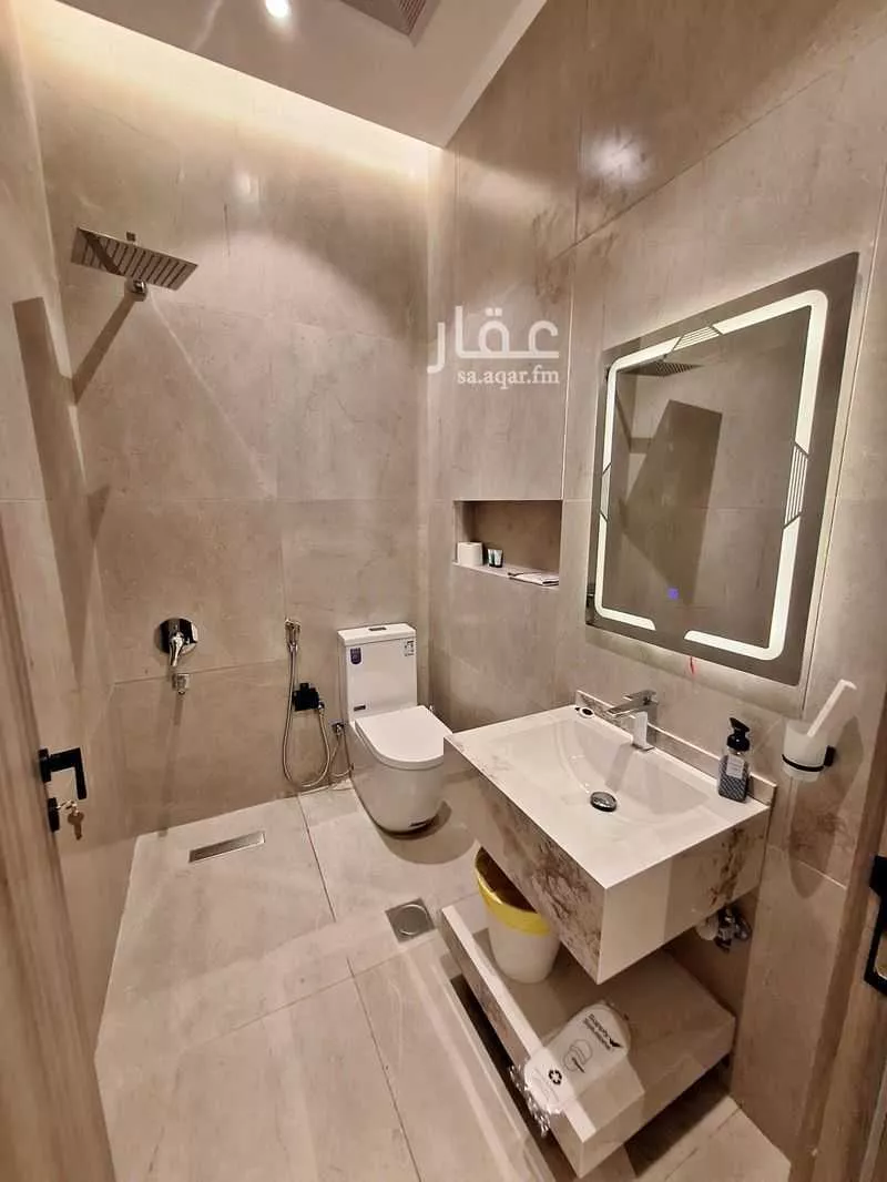 2 bedroom apartment in Al Shati, Jeddah 5