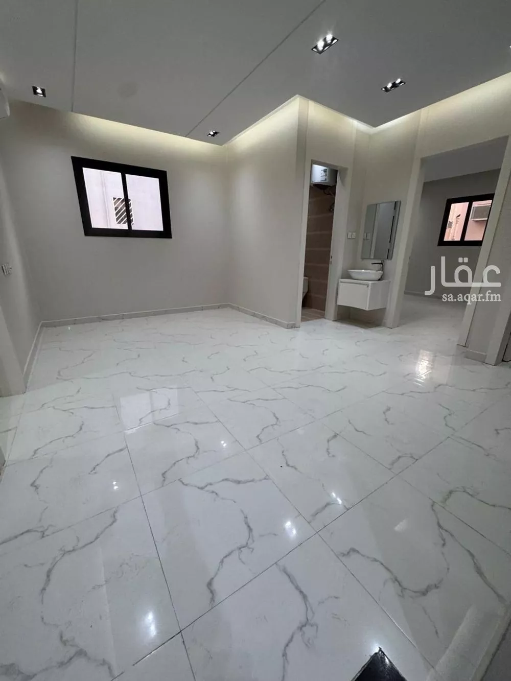 7 bedroom villa in Al Uraija Al Gharbiyah, Riyadh 24