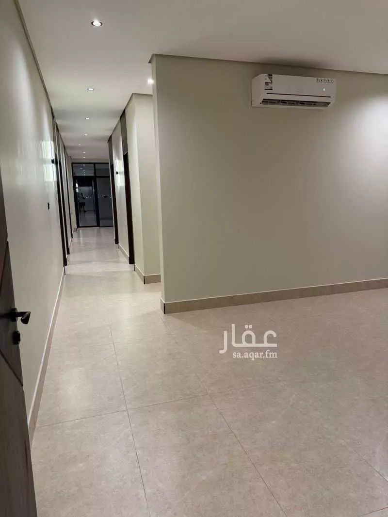 4 bedroom apartment in Taibah, Eastern Province 8