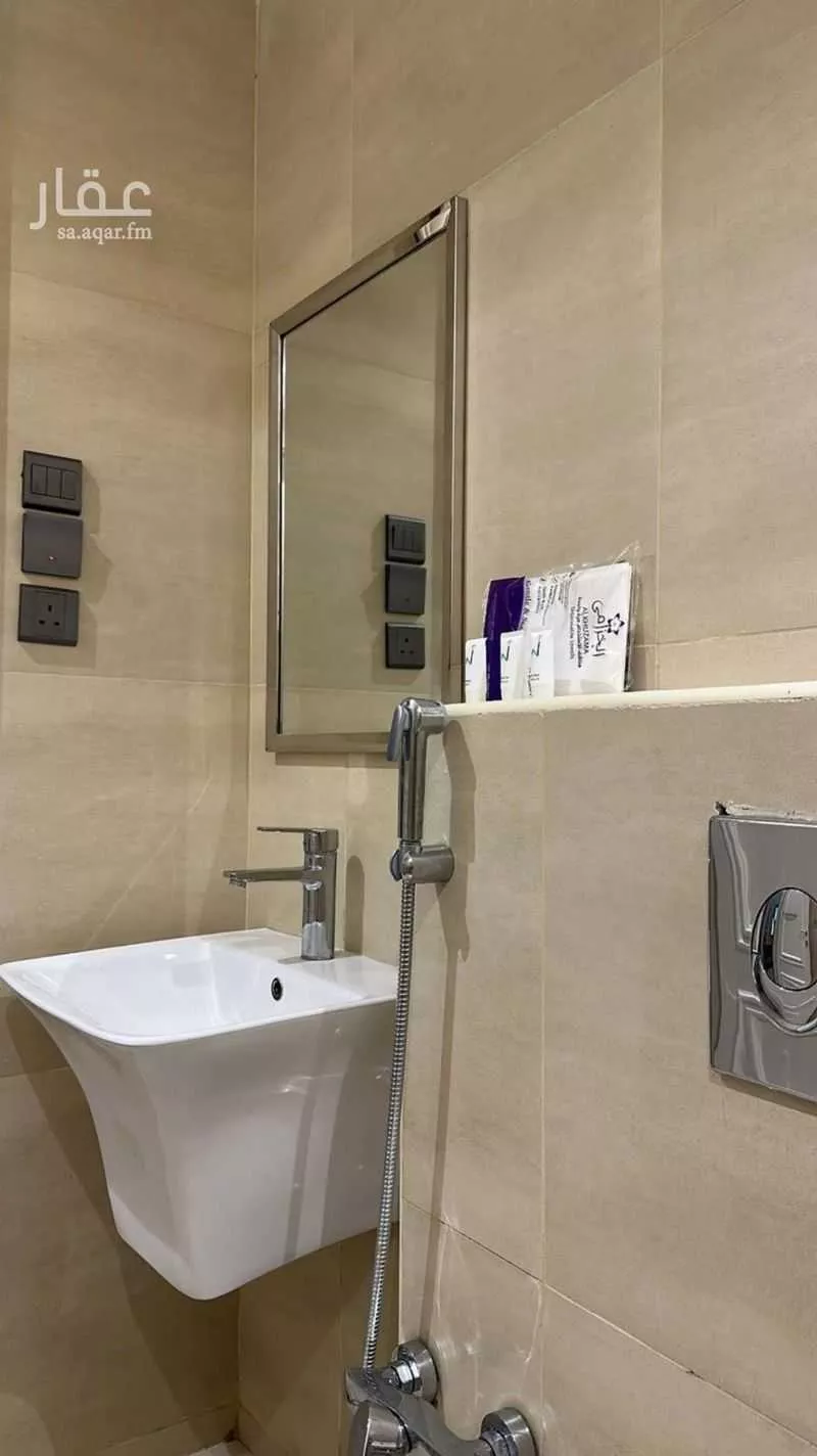 1 bedroom apartment in Al Malqa 15