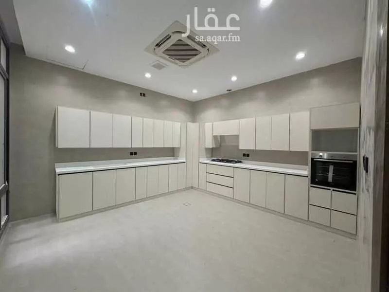 7 bedroom villa in Al Mahdiyyah 8