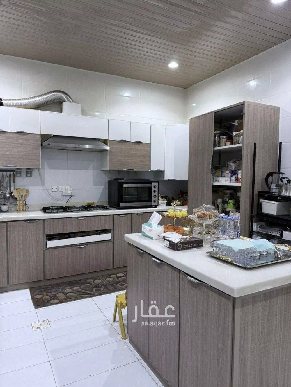 5 bedroom apartment in Al Yarmouk 3