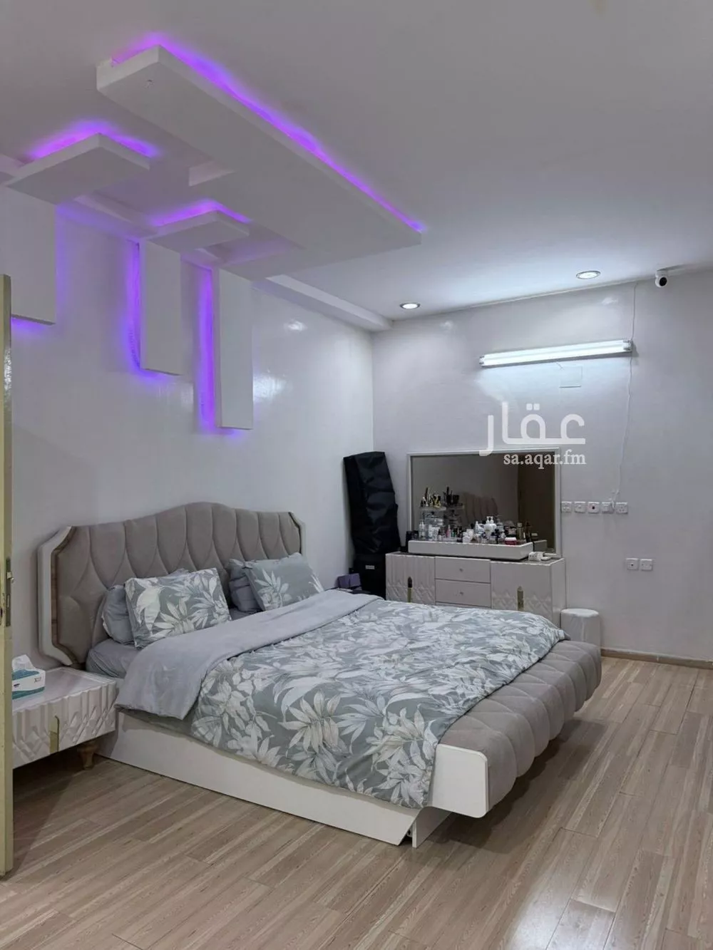5 bedroom apartment in Al Yarmouk 9