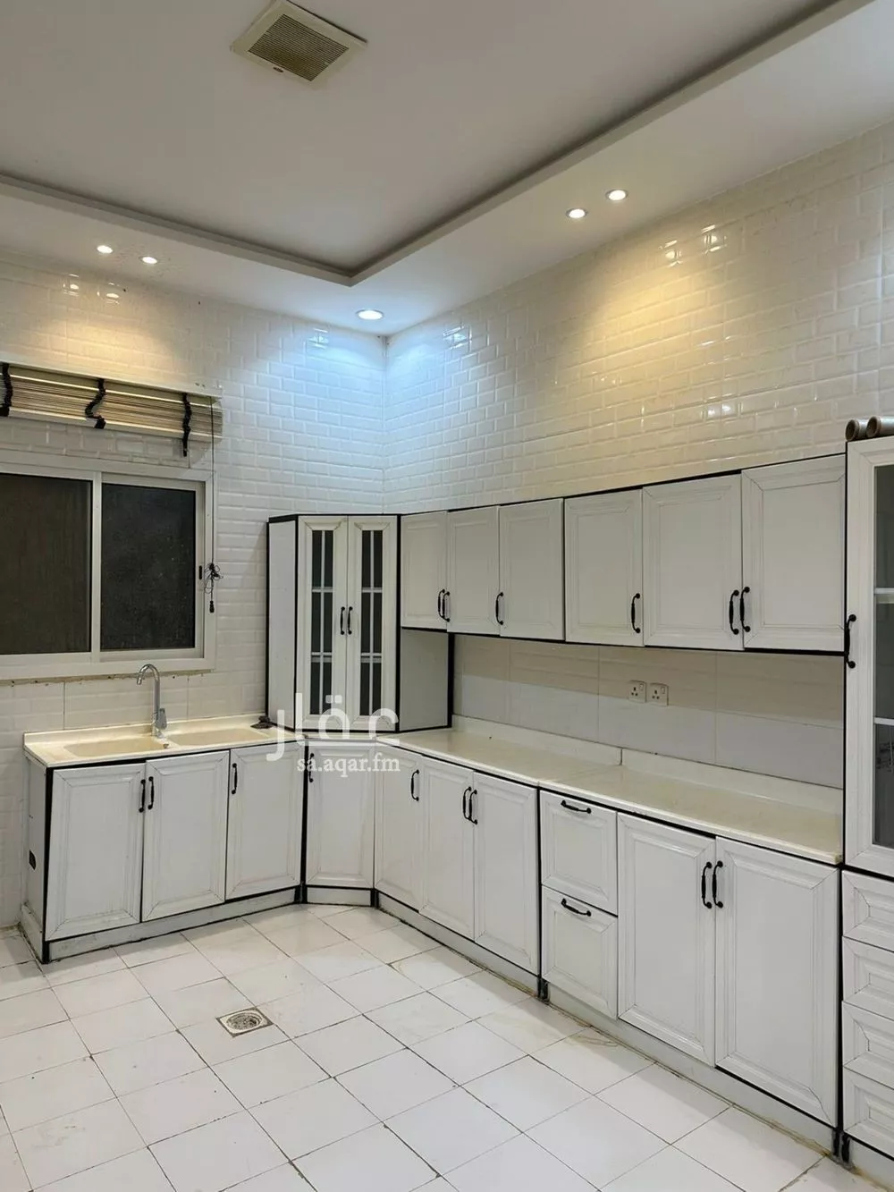 3 bedroom apartment in Al Rimal 8
