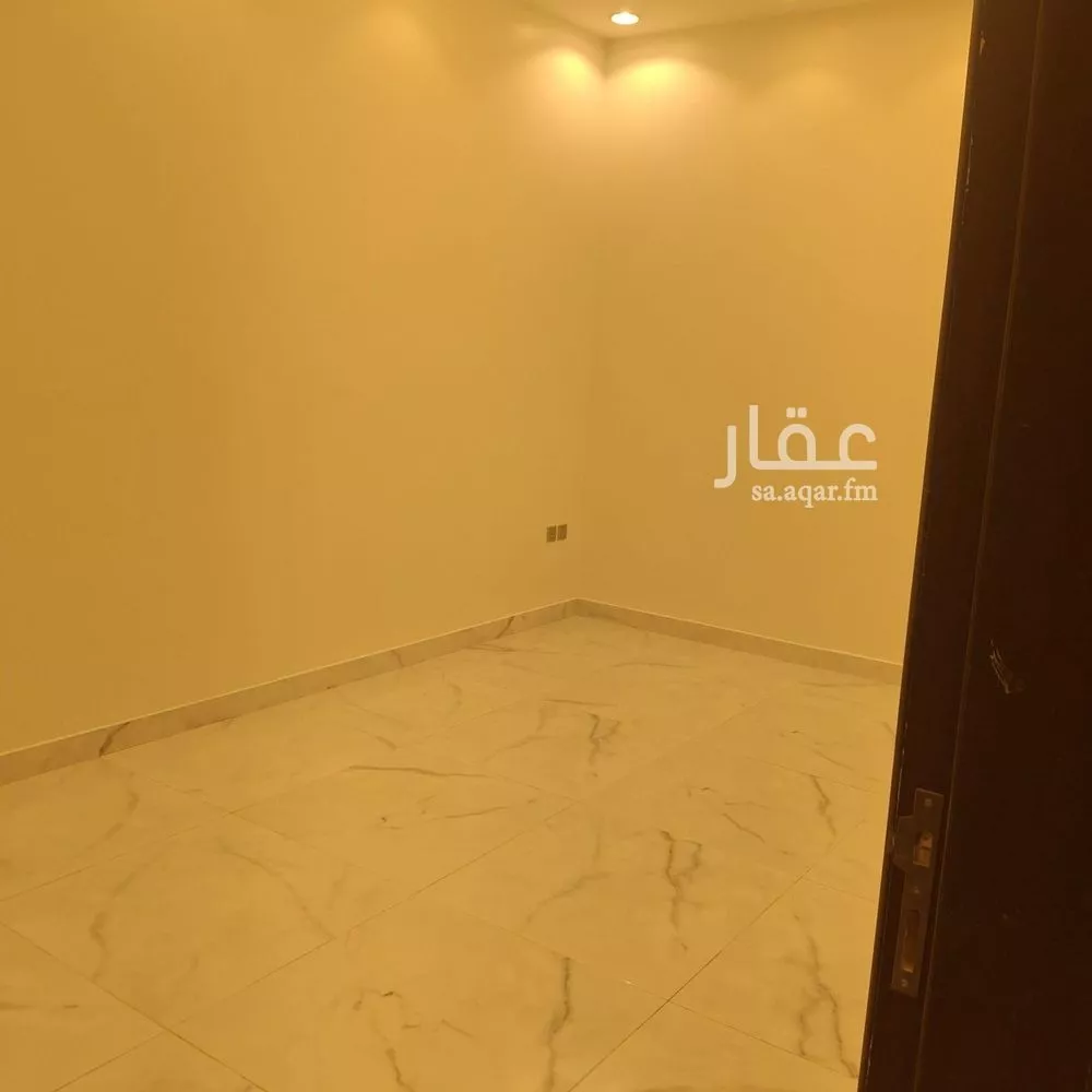 دور 3 غرف في النرجس 13