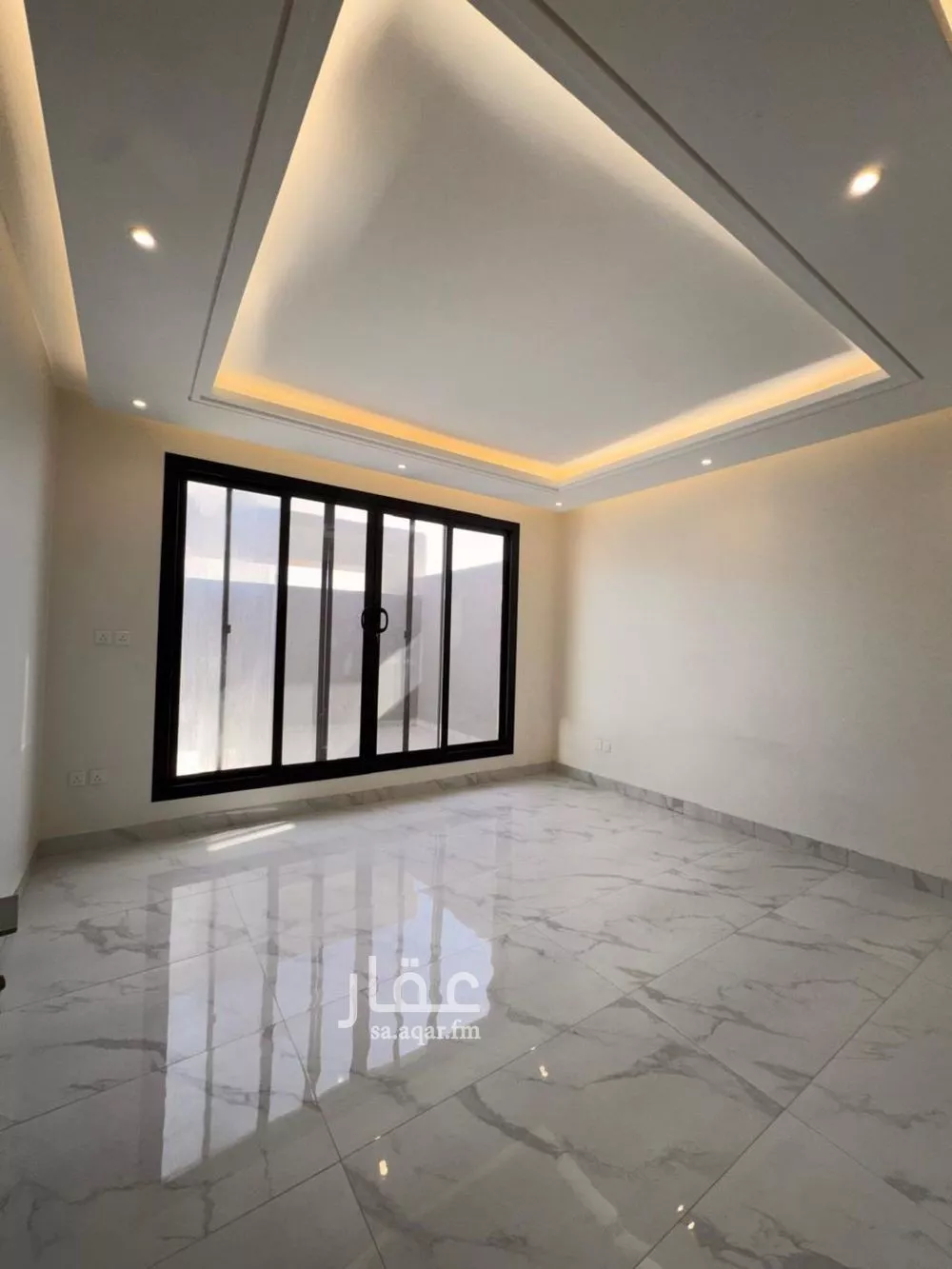 3 bedroom floor in Al Munsiyah 9