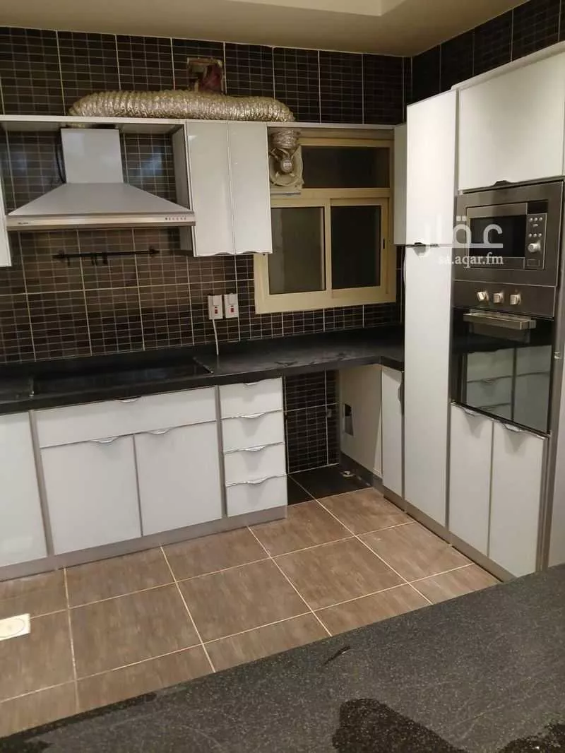 4 bedroom apartment in Al Malqa 5